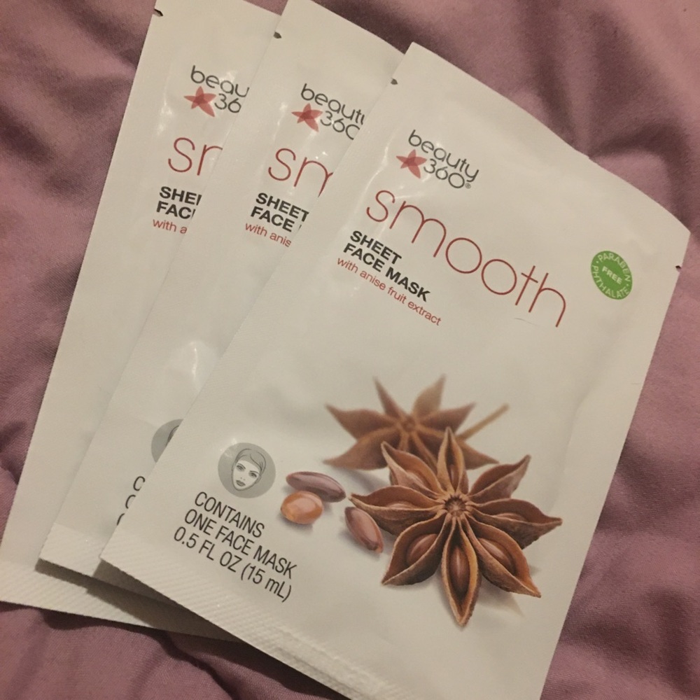 FREE with purchase ☺️ Face Mask’s 🌺